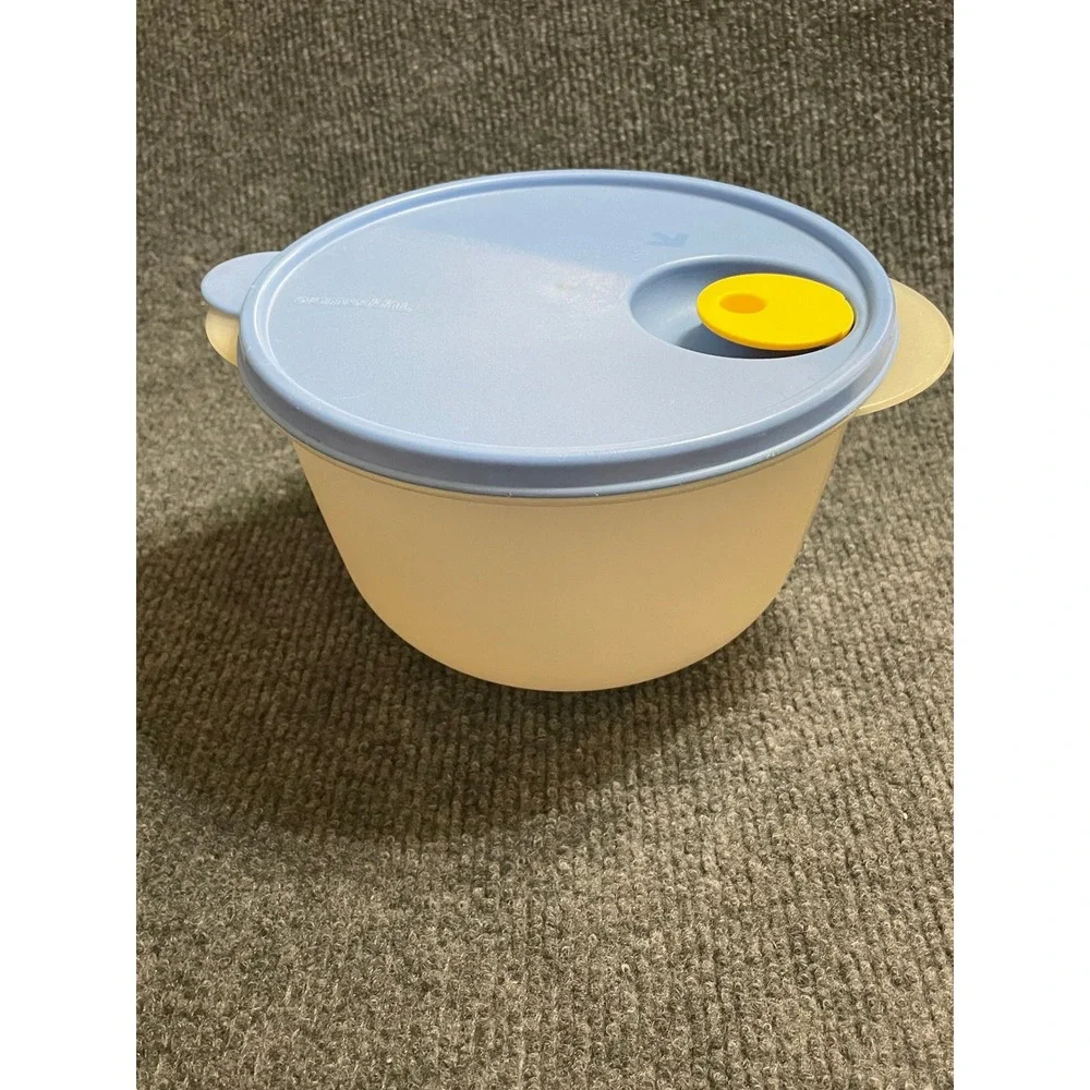 Tupperware crystalwave microwaveable